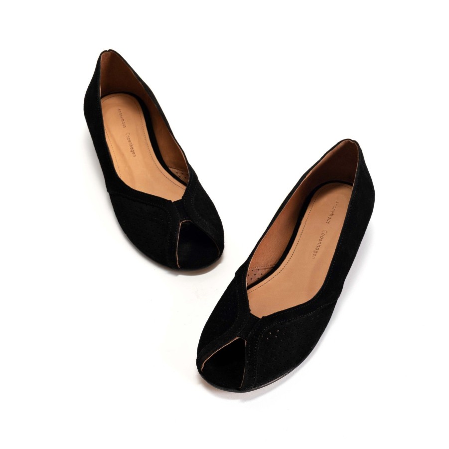 Anonymous Copenhagen Tiffy | Flats