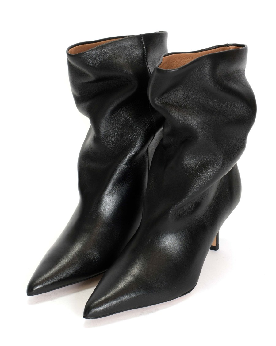 Anonymous Copenhagen Vully 55 Pin | Boots